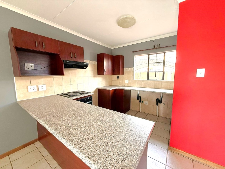 2 Bedroom Property for Sale in Hillside Free State